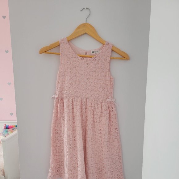 Girls Lace Dress - Picture 1 of 4